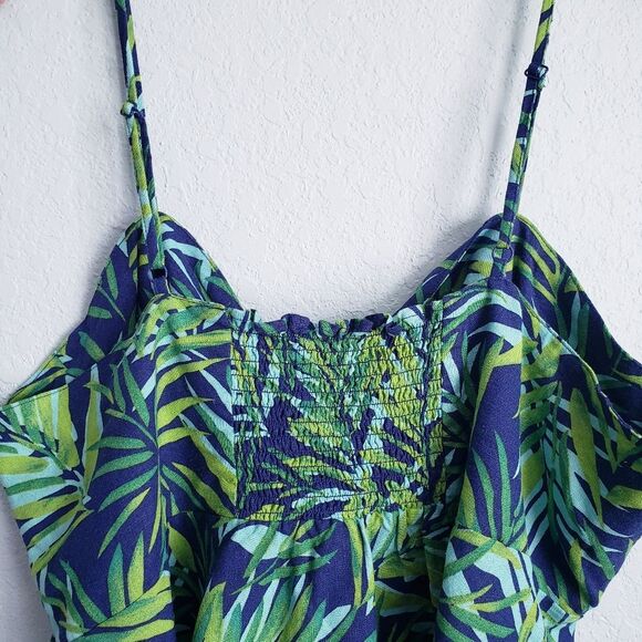 Sofia Vergara Linen Palm‎ Front Knot Peplum Top - Picture 4 of 7